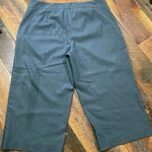 Dolce & Gabbana Navy Capri Trousers Size 32/46 (12 US) - Picture 5 of 5